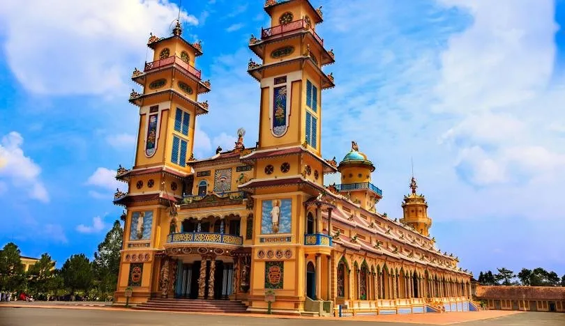 item image 759 album của tour Tây Ninh - Tòa Thánh, núi Bà
