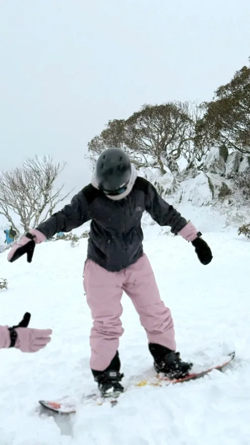 item image 872 album của tour Perisher 1 Ngày